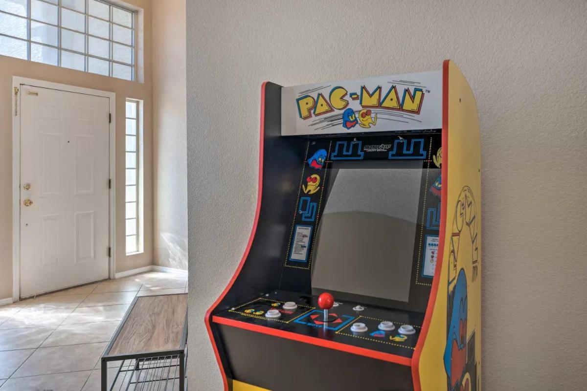 A Beautiful House With Hot Tub, Grill & Games! Vila Las Vegas Exterior foto