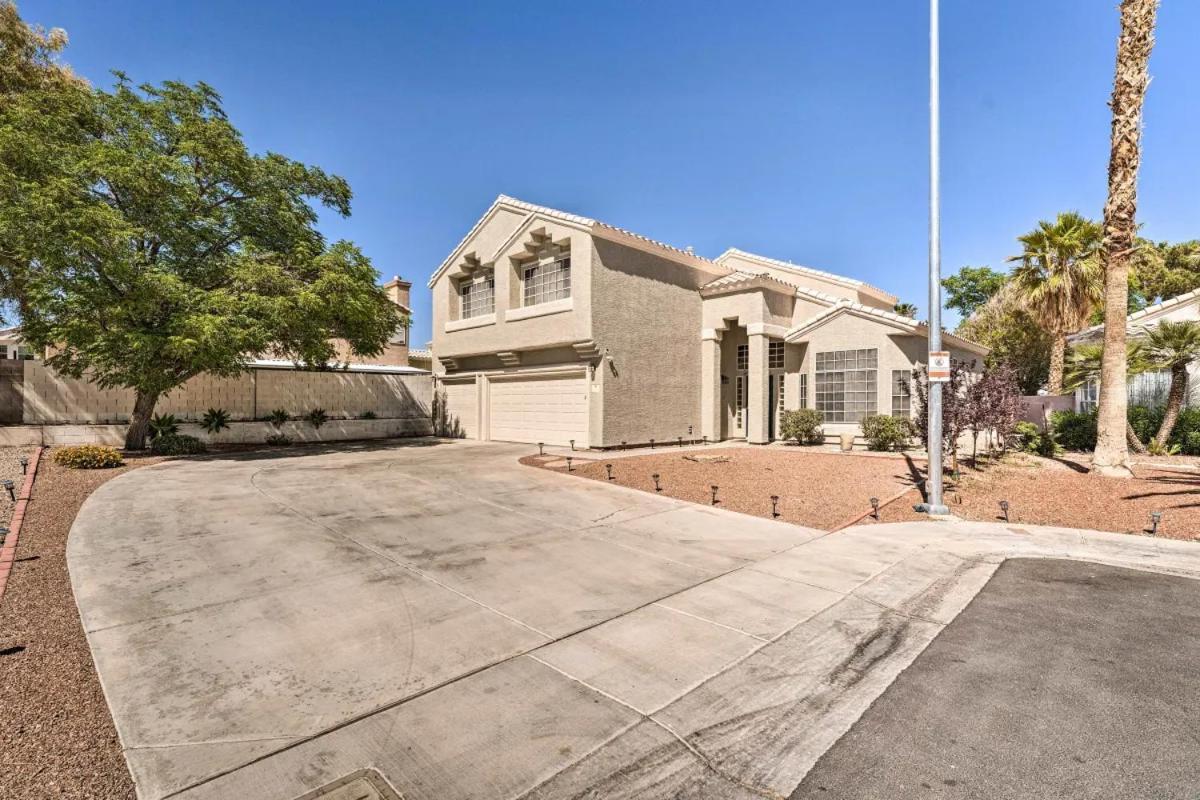 A Beautiful House With Hot Tub, Grill & Games! Vila Las Vegas Exterior foto