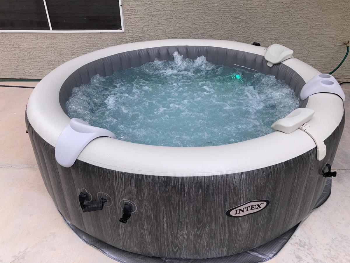 A Beautiful House With Hot Tub, Grill & Games! Vila Las Vegas Exterior foto