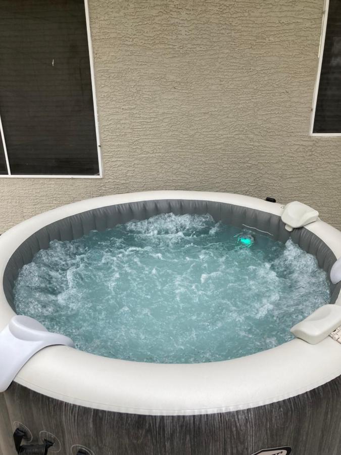 A Beautiful House With Hot Tub, Grill & Games! Vila Las Vegas Exterior foto